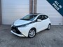 Toyota Aygo 1.0 VVT-i X/Half leder/Keyless entry Cabrio/Dealer oh/Navi/Carplay/Camera/Garantie