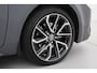 Toyota Corolla Touring Sports Hybrid 200 Executive | Trekhaak | Dodehoek detectie | Head-up display | JBL | Stoelverwarming | Apple Carplay / Android Auto | Full LED | Parkeersensoren voor/achter | 18 inch