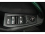 BMW 1-Serie 118i High Executive Edition (NAVIGATIE, PARKEERSENSOREN, STOELVERWARMING, LEDER, SPORTSTOELEN, LED)