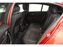 BMW 1-Serie 118i Executive Automaat (GROOT-NAVIGATIE, LED, PANORAMADAK, CAMERA, SPORTSTOELEN, GROOTLICHT ASSIST, PDC)