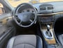 Mercedes-Benz E-klasse 240 Avantgarde AUT XENON PDC TREKHAAK RIJDT GOED NAP