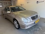 Mercedes-Benz E-klasse 240 Avantgarde AUT XENON PDC TREKHAAK RIJDT GOED NAP