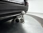 Volvo XC40 B4 Plus Dark | Parkeercamera | Harman Kardon | Stoel- en stuurverwarming | Trekhaak