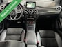 Mercedes-Benz B-klasse 200 Prestige AMG-Line | Navi | LED | Cruise | Clima | PDC | Alcantara | Stoelverw | Trekh | 18" |