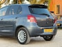 Toyota Yaris 1.3 VVTi Dynamic/ AUTOMAAT/ VELGEN