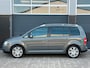 Volkswagen Touran 2.0-16V FSI Highline CLIMA CRUISE 7PERSOONS TREKHAAK PDC