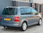 Volkswagen Touran 2.0-16V FSI Highline CLIMA CRUISE 7PERSOONS TREKHAAK PDC