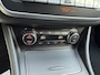Mercedes-Benz GLA 180 Business Solution AMG Upgrade Edition