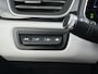 Renault Captur 1.6 E-Tech Plug-in Hybrid 160 Business | Half leder | Camera | LED verlichting | Cruise controle | 18'' velgen | Parkeersensoren voor en achter | Climate controle | Keyless entry | Navigatie