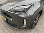 Toyota Yaris Cross Hybrid 115 DYNAMIC NL-AUTO STOEL/STUURVERW BLIND SPOT PARK-SENSOREN NAVI CAMERA APPLE/ANDROID 17'' LM-VELGEN CLIMA AD-CRUISE KEYLESS