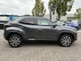Toyota Yaris Cross Hybrid 115 DYNAMIC NL-AUTO STOEL/STUURVERW BLIND SPOT PARK-SENSOREN NAVI CAMERA APPLE/ANDROID 17'' LM-VELGEN CLIMA AD-CRUISE KEYLESS