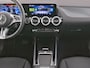 Mercedes-Benz EQA 300 4MATIC Luxury Line 71 kWh Ledkoplampen | Dodehoekassistent | Parkeerpakket met achteruitrijcamera | Stoelverwarming voor. Inclusief 24 maanden Mercedes-Benz Certified garantie voor Europa.