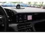 Porsche Taycan Sport Turismo 93 kWh / SoH 92,5% / Panoramadak / Camera / Passenger Display / Adaptieve Stoelen / Luchtvering / 21'' / Keyless / Sportchrono / CarPlay / Stoel+Stuurverwarming / Dodehoek / DAB / ACC / Warmtepomp