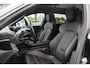 Porsche Taycan Sport Turismo 93 kWh / SoH 92,5% / Panoramadak / Camera / Passenger Display / Adaptieve Stoelen / Luchtvering / 21'' / Keyless / Sportchrono / CarPlay / Stoel+Stuurverwarming / Dodehoek / DAB / ACC / Warmtepomp