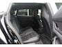 Porsche Taycan Sport Turismo 93 kWh / SoH 92,5% / Panoramadak / Camera / Passenger Display / Adaptieve Stoelen / Luchtvering / 21'' / Keyless / Sportchrono / CarPlay / Stoel+Stuurverwarming / Dodehoek / DAB / ACC / Warmtepomp