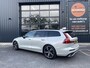 Volvo V60 2.0 T5 R-Design AUT. CARPLAY|BLIS|PILOT ASSIST|WINTER PAKKET|CAMERA|LEER
