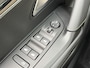Peugeot e-2008 EV GT 54 kWh 156pk | Stoelverwarming | SoH 95,5% | Navigatie | Parkeercamera | Climate control |