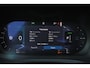 Volvo V90 T8 Recharge AWD Ultra Dark - Luchtvering - Panorama/schuifdak - IntelliSafe Assist & Surround - 360º Camera - Bowers & Wilkins audio - Adaptieve LED koplampen - Verwarmde voorstoelen, stuur & achterbank - Parkeersensoren voor & achter - Elektr. bedienb. voorstoelen met geheugen - Geventileerde voorstoelen - Head up display - Inklapbare trekhaak - 20' LMV