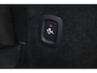 Volvo V90 T8 Recharge AWD Ultra Dark - Luchtvering - Panorama/schuifdak - IntelliSafe Assist & Surround - 360º Camera - Bowers & Wilkins audio - Adaptieve LED koplampen - Verwarmde voorstoelen, stuur & achterbank - Parkeersensoren voor & achter - Elektr. bedienb. voorstoelen met geheugen - Geventileerde voorstoelen - Head up display - Inklapbare trekhaak - 20' LMV