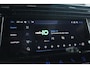 Peugeot e-308 GT EV 54 kWh | Adapt. Cruise | Alcantara | 360 Camera | Warmtepomp | Stoel+Stuurverwarming | Keyless | MATRIX | Carplay | Navi | Climate |