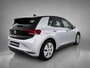 Volkswagen ID.3 Life 58 kWh / Navigatie / App connect / Parkeersensoren V+A / Stoel+stuur verwarming /