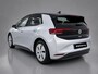 Volkswagen ID.3 Life 58 kWh / Navigatie / App connect / Parkeersensoren V+A / Stoel+stuur verwarming /