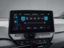 Volkswagen ID.3 Life 58 kWh / Navigatie / App connect / Parkeersensoren V+A / Stoel+stuur verwarming /