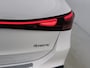 Mercedes-Benz EQA 300 4MATIC Progressive 71 kWh | Dodehoekass. | Sfeerverlichting | Stuur en Stoelverwarming | Parkeerpakket met Camera | CarPlay | Inclusief 24 maanden Mercedes-Benz Certified garantie voor Europa.