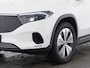 Mercedes-Benz EQA 300 4MATIC Progressive 71 kWh | Dodehoekass. | Sfeerverlichting | Stuur en Stoelverwarming | Parkeerpakket met Camera | CarPlay | Inclusief 24 maanden Mercedes-Benz Certified garantie voor Europa.