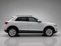 Volkswagen T-Roc 1.0 TSI Life / App connect / Parkeersensoren V+A / Lichtmetaal 16 inch / P4