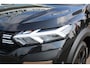 Dacia Jogger 1.0-110pk TCe 110 Extreme+ 7 persoons Zeer nette en erg praktische Dacia ! Autm. airco, metallic lak, stoelverwarming, LM wielen+all season banden, cruise control, pdc v+a, dodehoek assistent, camera, navigatie, telefoonvoorb.,  etc.