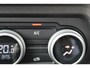 Dacia Jogger 1.0-110pk TCe 110 Extreme+ 7 persoons Zeer nette en erg praktische Dacia ! Autm. airco, metallic lak, stoelverwarming, LM wielen+all season banden, cruise control, pdc v+a, dodehoek assistent, camera, navigatie, telefoonvoorb.,  etc.