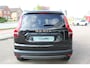 Dacia Jogger 1.0-110pk TCe 110 Extreme+ 7 persoons Zeer nette en erg praktische Dacia ! Autm. airco, metallic lak, stoelverwarming, LM wielen+all season banden, cruise control, pdc v+a, dodehoek assistent, camera, navigatie, telefoonvoorb.,  etc.