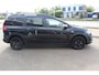 Dacia Jogger 1.0-110pk TCe 110 Extreme+ 7 persoons Zeer nette en erg praktische Dacia ! Autm. airco, metallic lak, stoelverwarming, LM wielen+all season banden, cruise control, pdc v+a, dodehoek assistent, camera, navigatie, telefoonvoorb.,  etc.