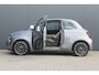 Fiat 500C La Prima 42 kWh | Incl. 12 maanden garantie | Stoelverwarming | Adaptieve Cruise | Apple Carplay/ Android Auto | Parkeercamera | Parkeersensoren | Airco | Lane Assist |