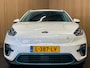 Kia Niro EV E-Niro DynamicPlusLine 39 kWh|100% SOH|1/2 LEDER|DAKJE|ACC|STOEL+STUURVERW.|CARPLAY|CAMERA|CLIMA+CRUISE|VESS|NAP|NL|INCL.BTW|