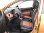 Hyundai i10 1.0i i-Motion Comfort | Stuur/stoel verwarming | Airco | Elekt. ramen | Lederen stuurwiel |
