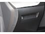 Peugeot 208 1.2 Hybrid 145PK AUTOMAAT GT | CAMERA VOOR + ACHTER | NAVIGATIE | DRAADLOZE APPLE CARPLAY/ANDROID AUTO | FULL LED KOPLAMPEN | LICHTMETALEN VELGEN 17" | DODEHOEK DETECTIE | DRAADLOZE TELEFOONLADER | KEYLESS ENTRY/START | DAB+ RADIO | ADAPTIVE CRUISE CONTROL | CLIMATE CONTROL |
