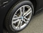 BMW 1-Serie 118i M-Sport Automaat Digitale Cockpit Climate control Stoel verwarming LED Sfeer verlichting Lichtmetalen velgen Navigatie Apple carplay/ Android auto Parkeersensoren