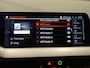 BMW 1-Serie 118i M-Sport Automaat Digitale Cockpit Climate control Stoel verwarming LED Sfeer verlichting Lichtmetalen velgen Navigatie Apple carplay/ Android auto Parkeersensoren
