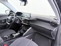 Peugeot e-2008 SUV Active 50 kWh 136pk | 3-Fase | Navigatie via Apple Carplay en Android auto | Automatische airco | Cruise control |