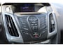 Ford Focus Wagon 1.0 EcoBoost Titanium Nederlandse auto! * meeneemprijs * Cruise control/Bluetooth/Parkeersensoren/Climate controlLicht metalen velgen
