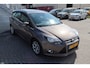 Ford Focus Wagon 1.0 EcoBoost Titanium Nederlandse auto! * meeneemprijs * Cruise control/Bluetooth/Parkeersensoren/Climate controlLicht metalen velgen