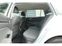 Volkswagen Golf Variant 1.0 eTSI 110pk DSG Life | CarPlay & Android Auto | Allseason Banden | Navigatie