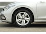 Volkswagen Golf Variant 1.0 eTSI 110pk DSG Life | CarPlay & Android Auto | Allseason Banden | Navigatie
