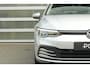 Volkswagen Golf Variant 1.0 eTSI 110pk DSG Life | CarPlay & Android Auto | Allseason Banden | Navigatie