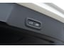 Volvo XC40 T4 Automaat Plug-in hybrid Plus Dark | Panoramadak | Adaptieve Cruise Control | Harman Kardon audio | Trekhaak semi elektrisch inklapbaar | 18" Lichtmetalen velgen | Elektrisch verstelbare voorstoelen | Stoel- & Stuurwielverwarming