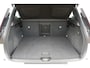 Volvo XC40 T4 Automaat Plug-in hybrid Plus Dark | Panoramadak | Adaptieve Cruise Control | Harman Kardon audio | Trekhaak semi elektrisch inklapbaar | 18" Lichtmetalen velgen | Elektrisch verstelbare voorstoelen | Stoel- & Stuurwielverwarming