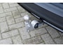 Volvo XC40 T4 Automaat Plug-in hybrid Plus Dark | Panoramadak | Adaptieve Cruise Control | Harman Kardon audio | Trekhaak semi elektrisch inklapbaar | 18" Lichtmetalen velgen | Elektrisch verstelbare voorstoelen | Stoel- & Stuurwielverwarming
