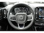 Volvo XC40 T4 Automaat Plug-in hybrid Plus Dark | Panoramadak | Adaptieve Cruise Control | Harman Kardon audio | Trekhaak semi elektrisch inklapbaar | 18" Lichtmetalen velgen | Elektrisch verstelbare voorstoelen | Stoel- & Stuurwielverwarming